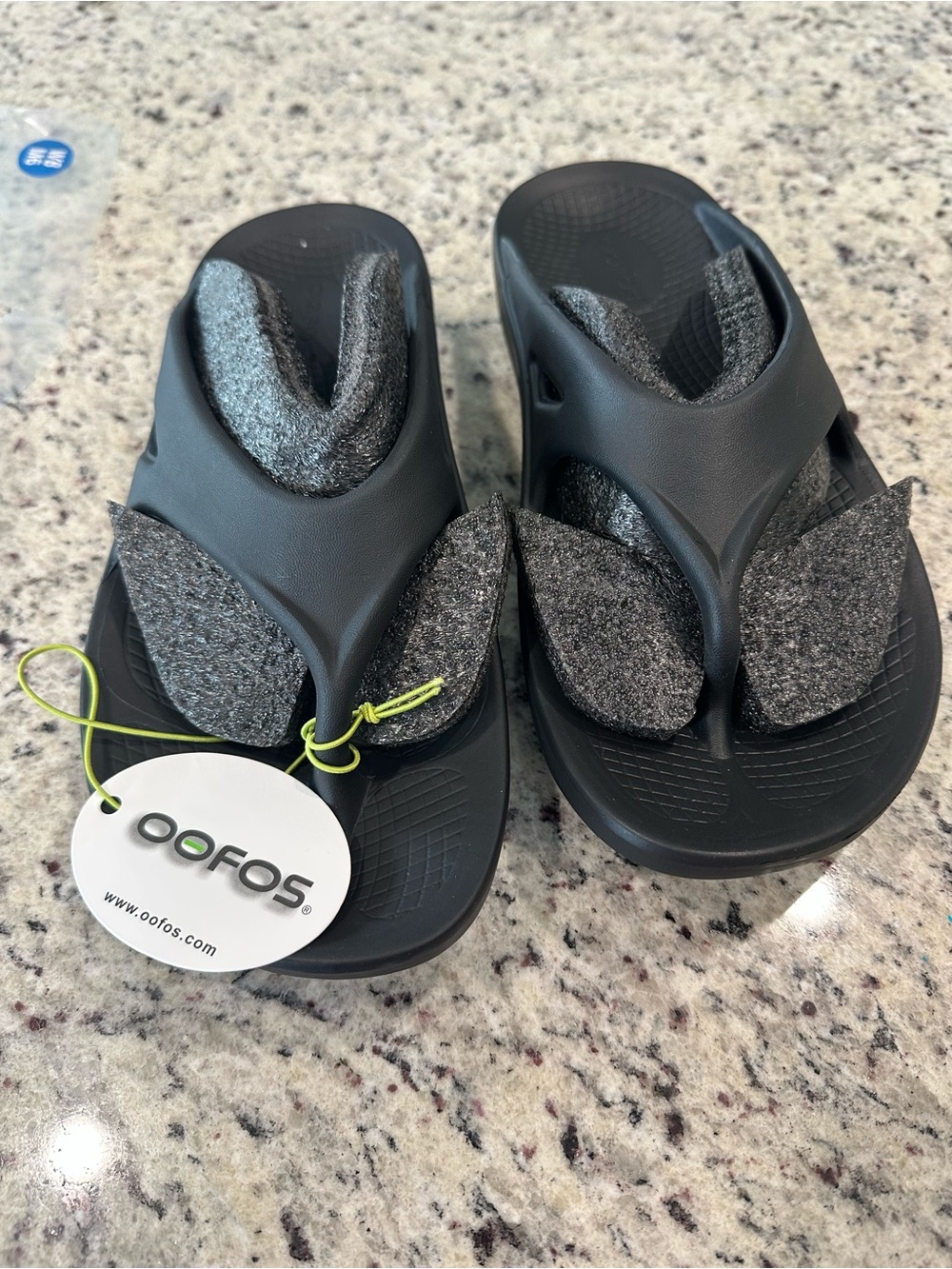 OOFOS Black Sandals NWT
